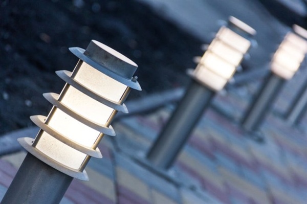 Commercial Landscape Lighting Ideas for Your California Business